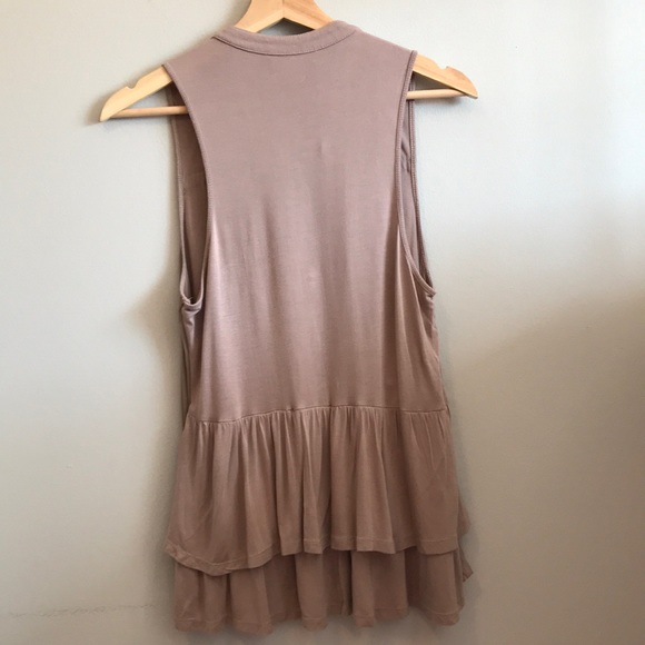 Anthropolgie Clu + Willouloby cascade ruffle top - Picture 4 of 5